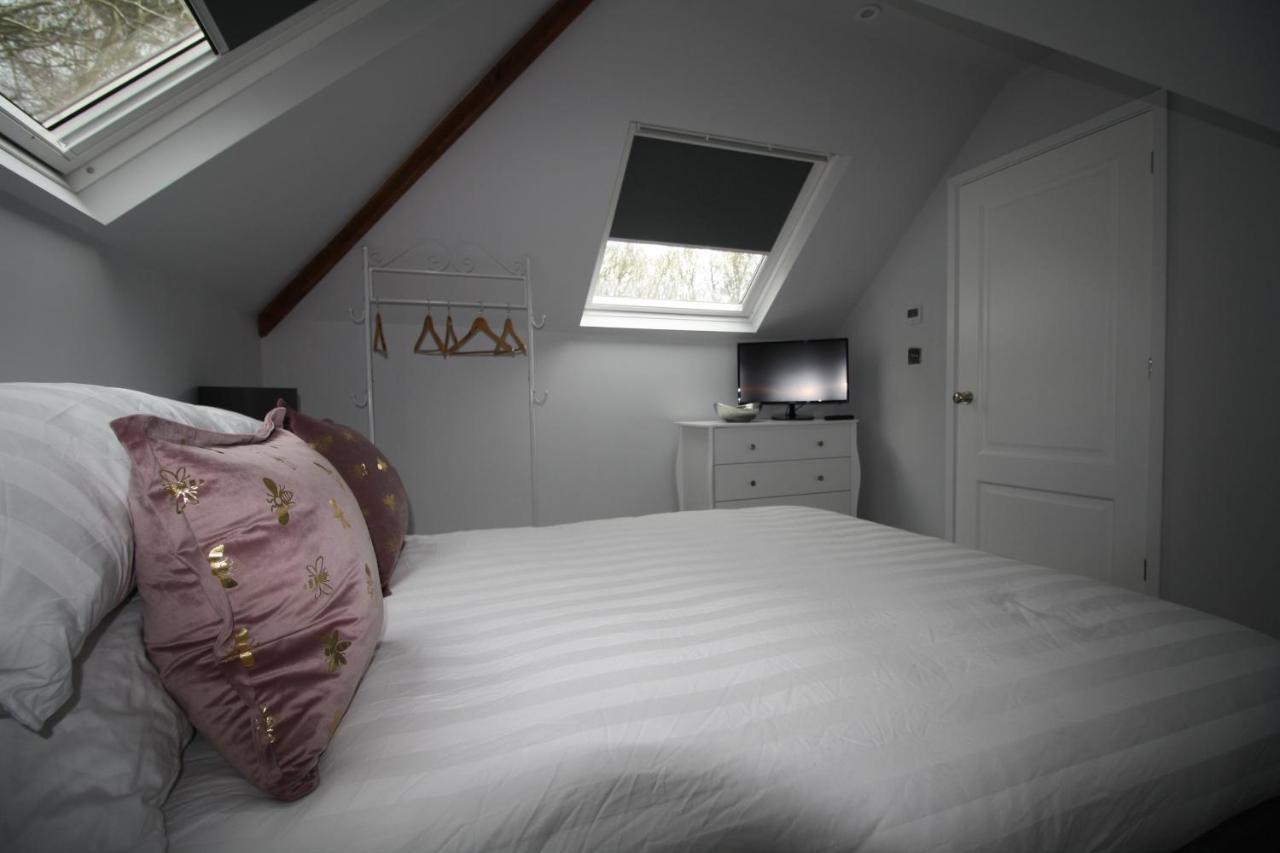 Ryefield Cottage - Luxurious Self-Catered Holiday Cottage With A Log Burner Chichester Exteriör bild