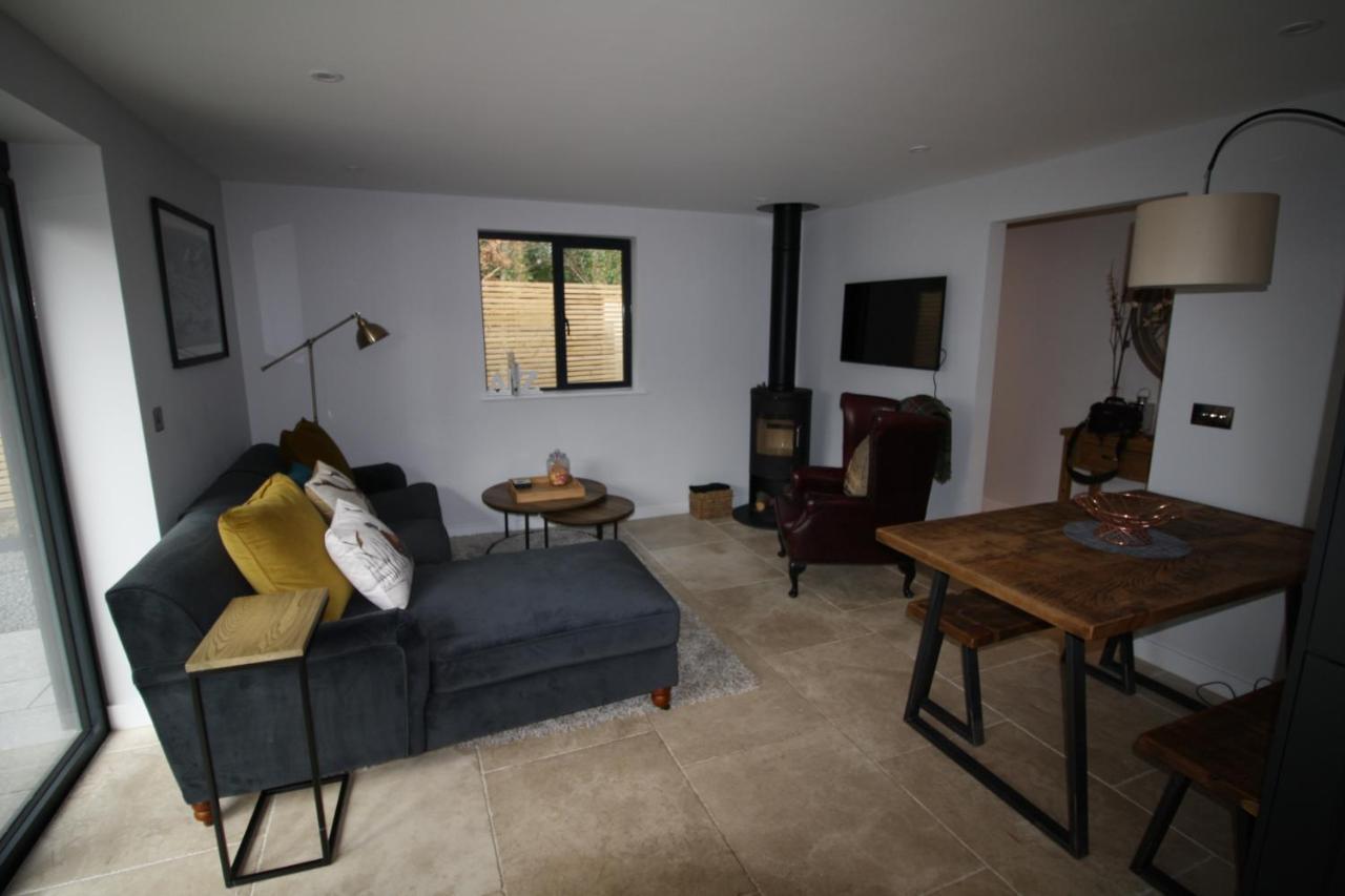 Ryefield Cottage - Luxurious Self-Catered Holiday Cottage With A Log Burner Chichester Exteriör bild